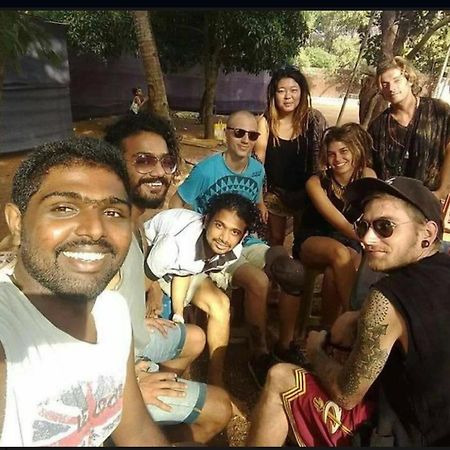 Hippie Hostel Or Goamazing Hostel Anjuna Esterno foto