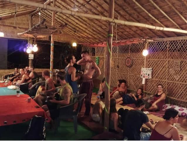 Hippie Hostel Or Goamazing Hostel Anjuna Esterno foto